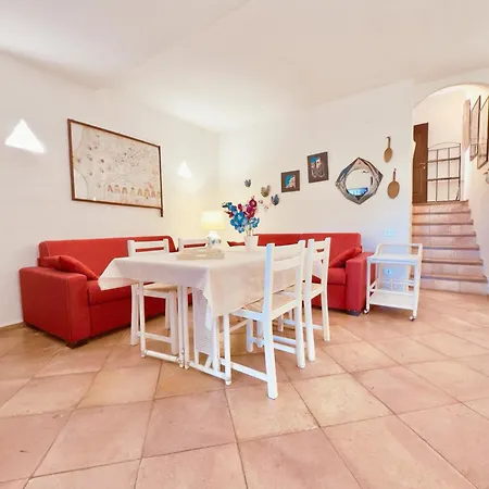 Alba Ruja 1 Holiday home *